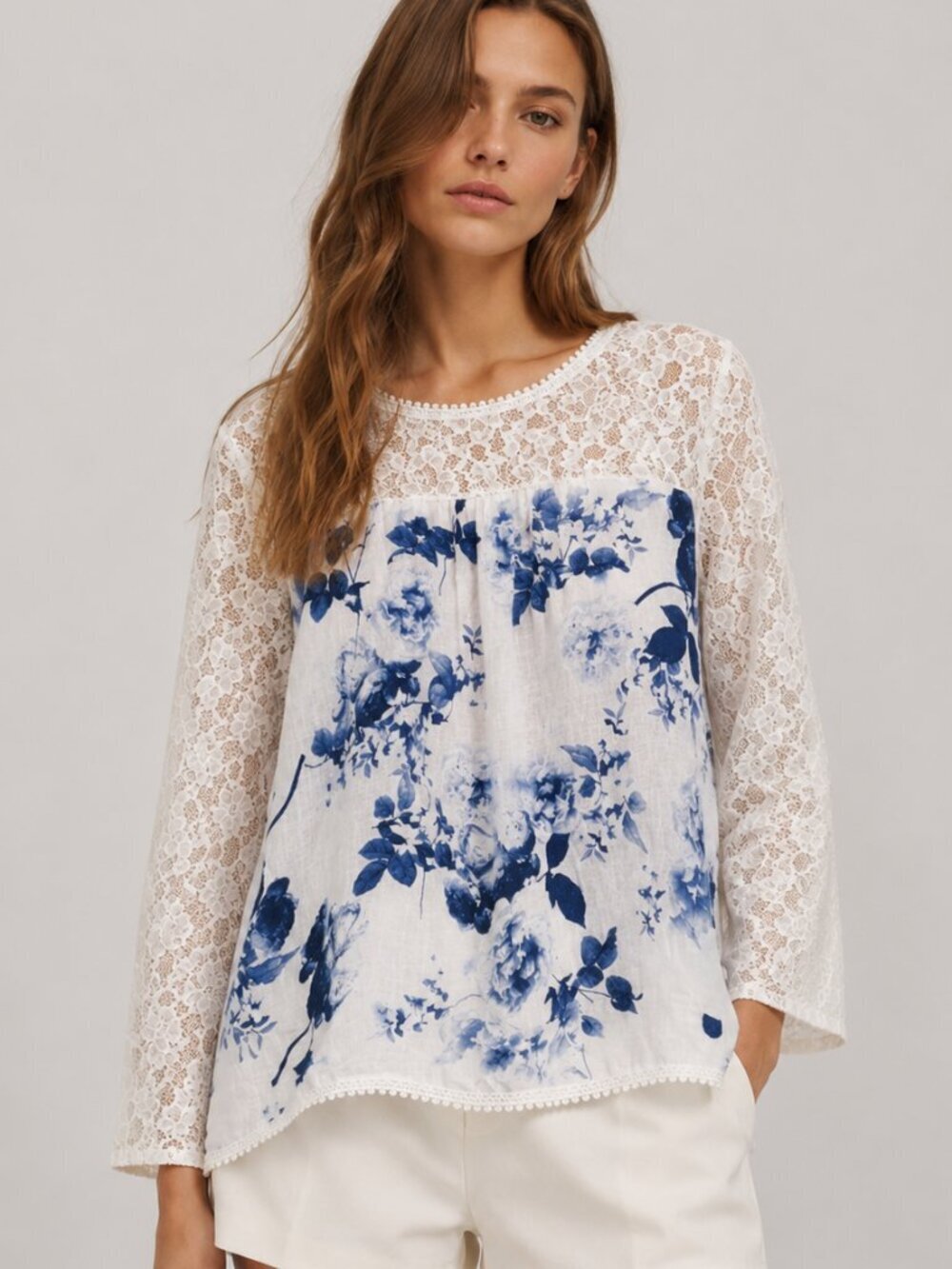Lungo L’Arno Floral Linen Lace Blouse